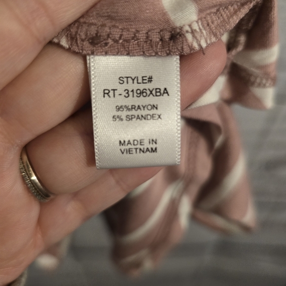 New Zenana Striped Curved Hem Cami Tanktop Lt Rose/ivory Plus Sizes - Picture 5 of 6